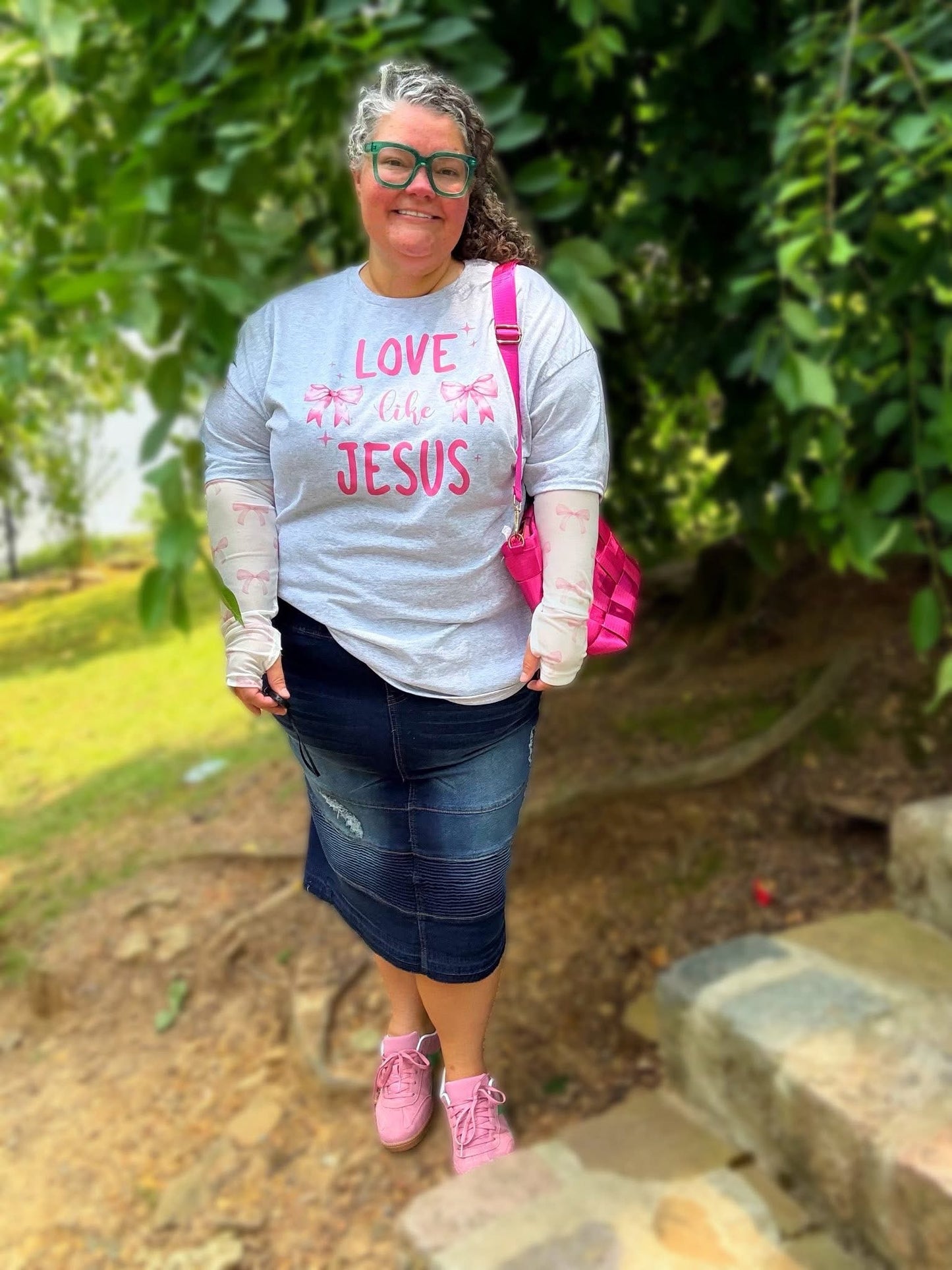 Love Like Jesus Tee
