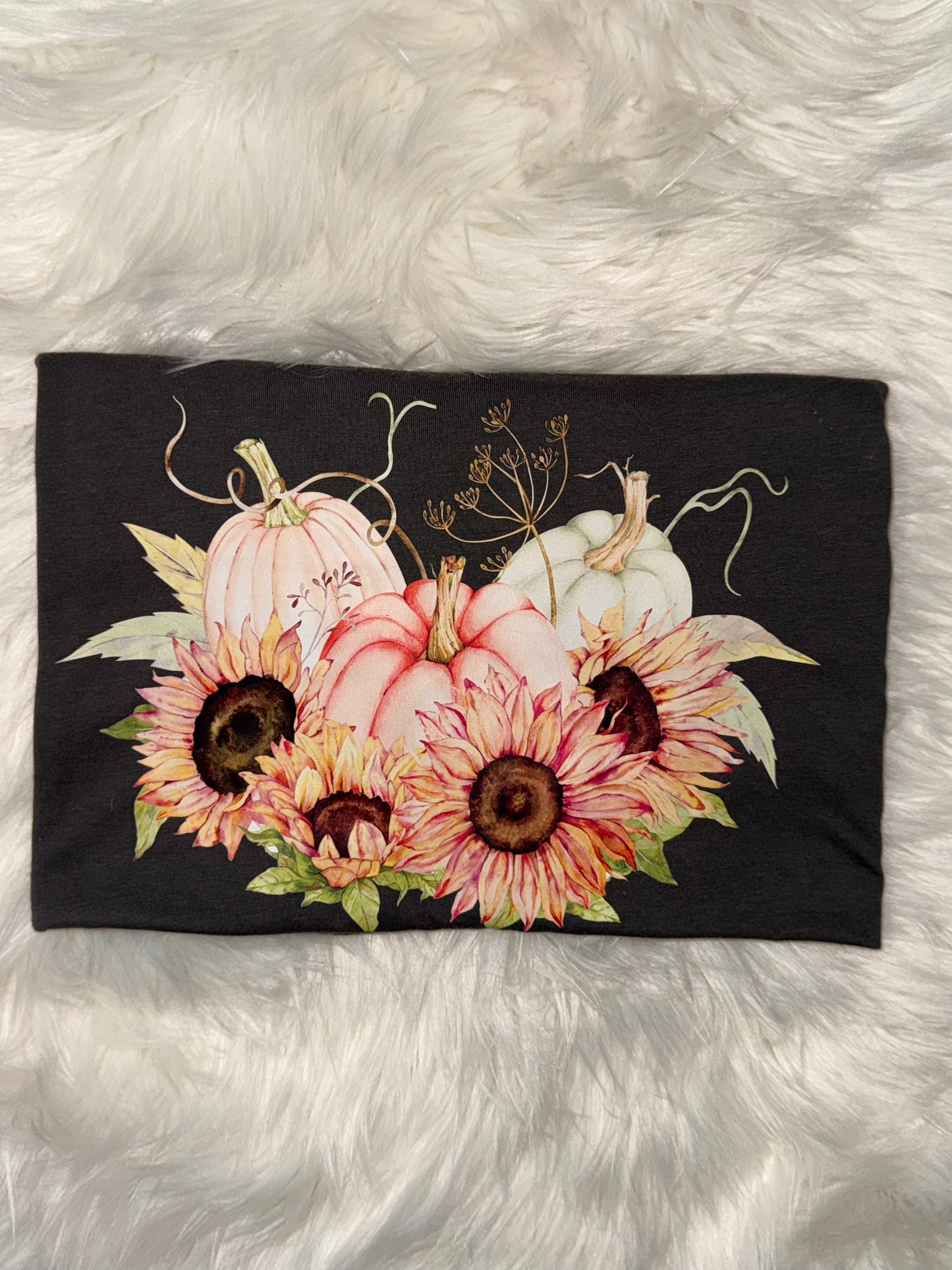 It’s starting to look like fall pumpkin Tee￼