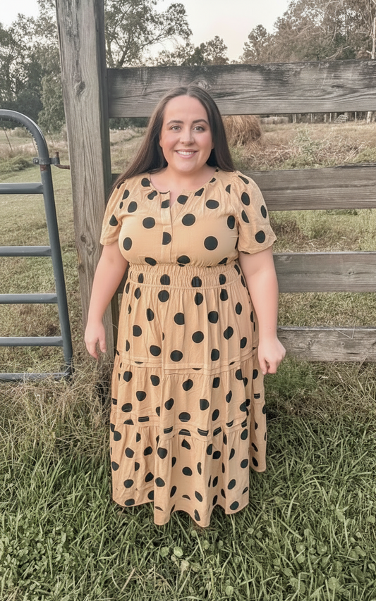 Latte• Polkadot Tiered Maxi ￼