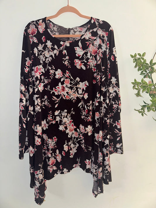 Stephanie• Long Sleeve Floral Top